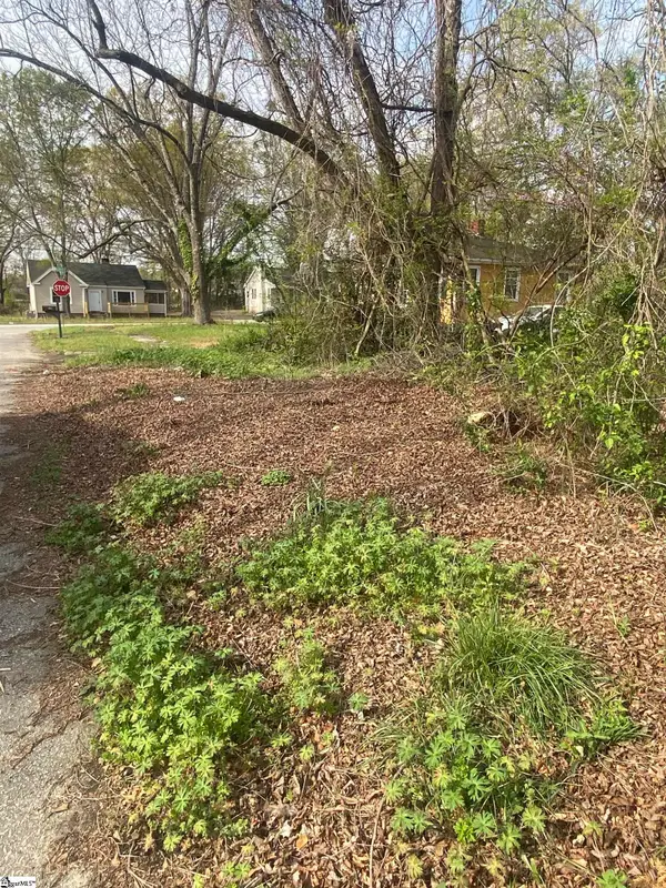 128 Wayland Street, Spartanburg, SC 29303