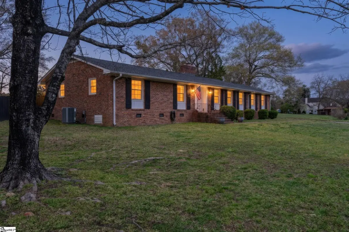 300 N Green Street, Williamston, SC 29697 - #1