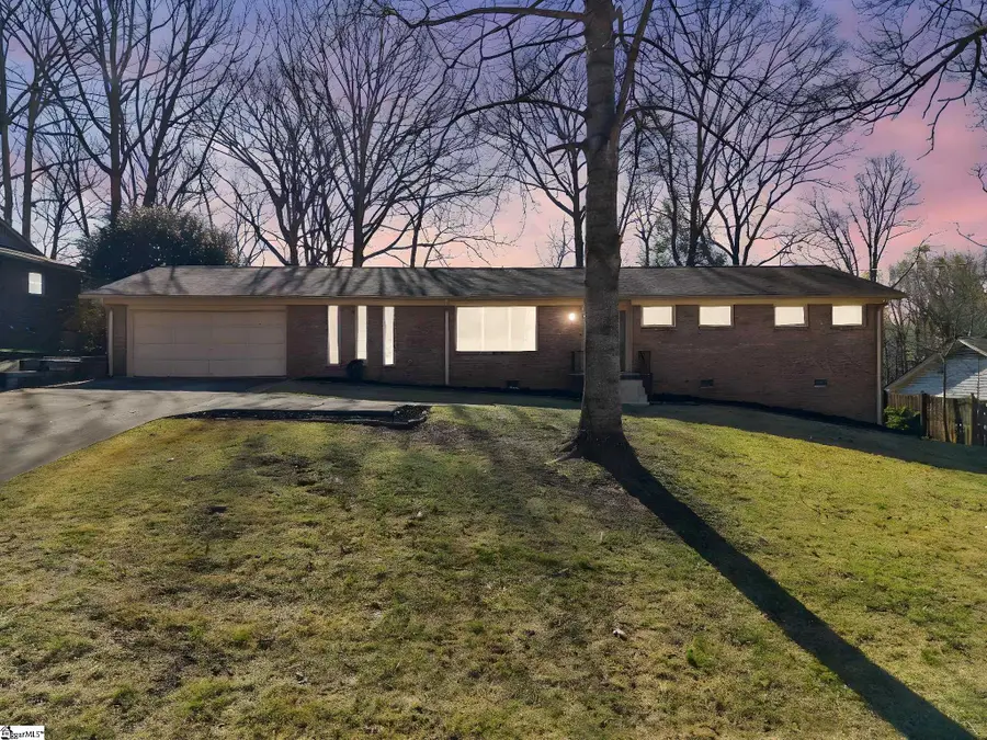 109 Wood Heights Avenue, Taylors, SC 29687 - #2