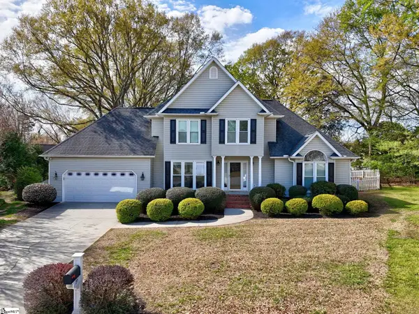 19 Parkcrest Court, Simpsonville, SC 29681