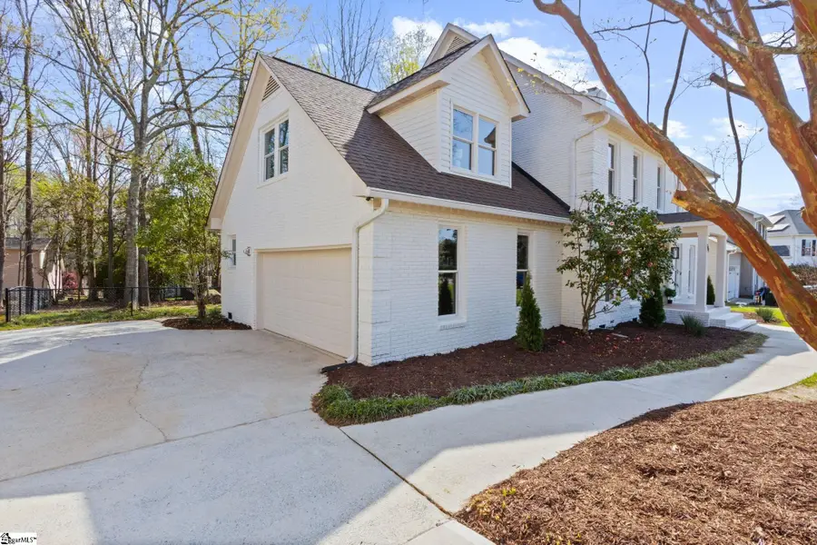 111 Chase Woods Court, Simpsonville, SC 29680 - #2