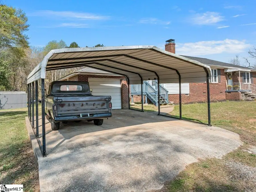 687 Gaffney Highway, Jonesville, SC 29353 - #3