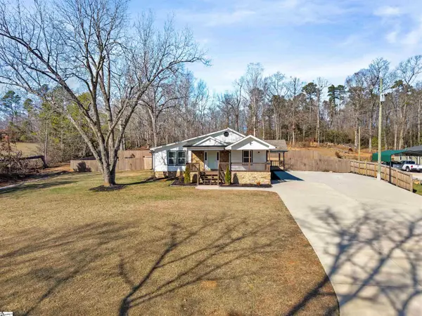 2016 Edwards Lake Road, Greer, SC 29651