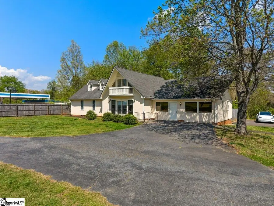 719 S Howard Avenue, Landrum, SC 29356 - #3