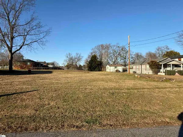 211 Pine Street, Reidville, SC 29375