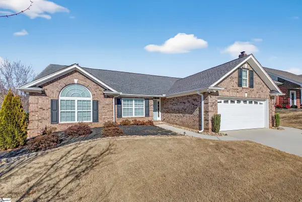 11 Cedarcrest Court, Simpsonville, SC 29680