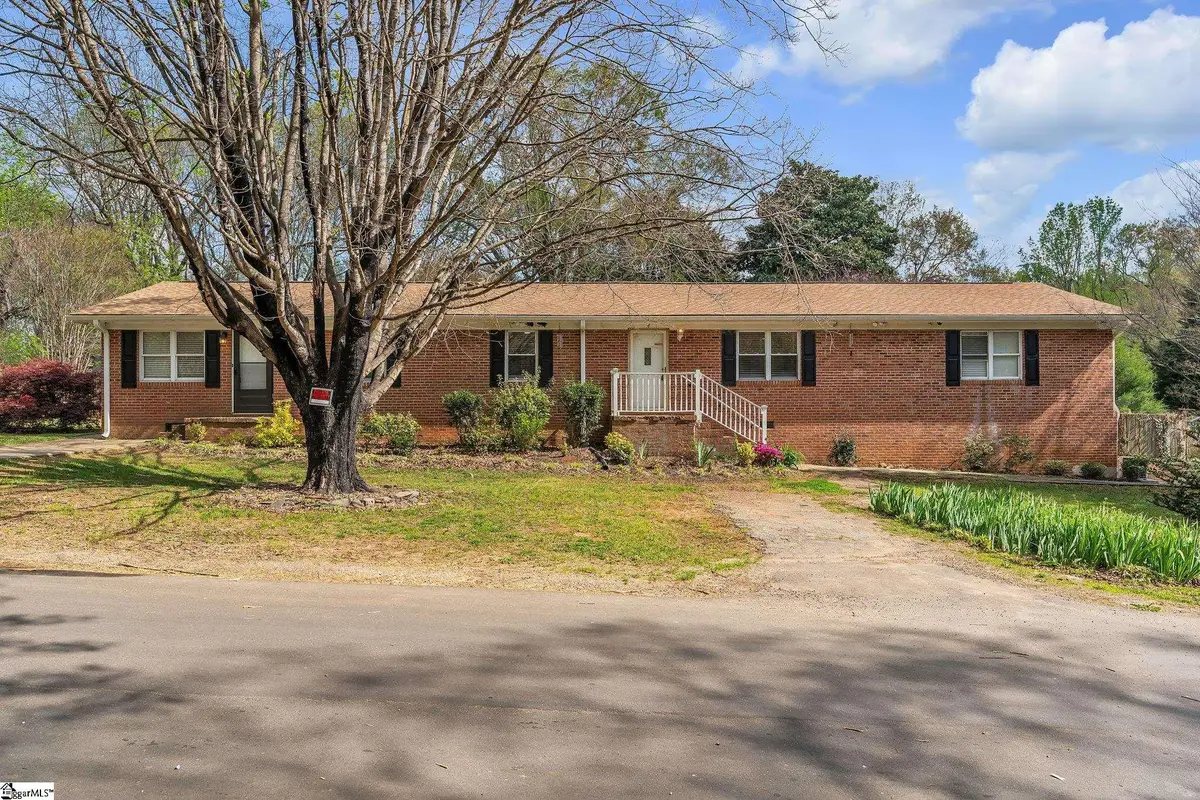 2 Easy Street, Taylors, SC 29687 - #1