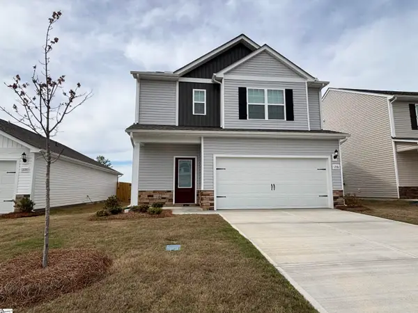 1216 Crested Iris Street, Moore, SC 29369