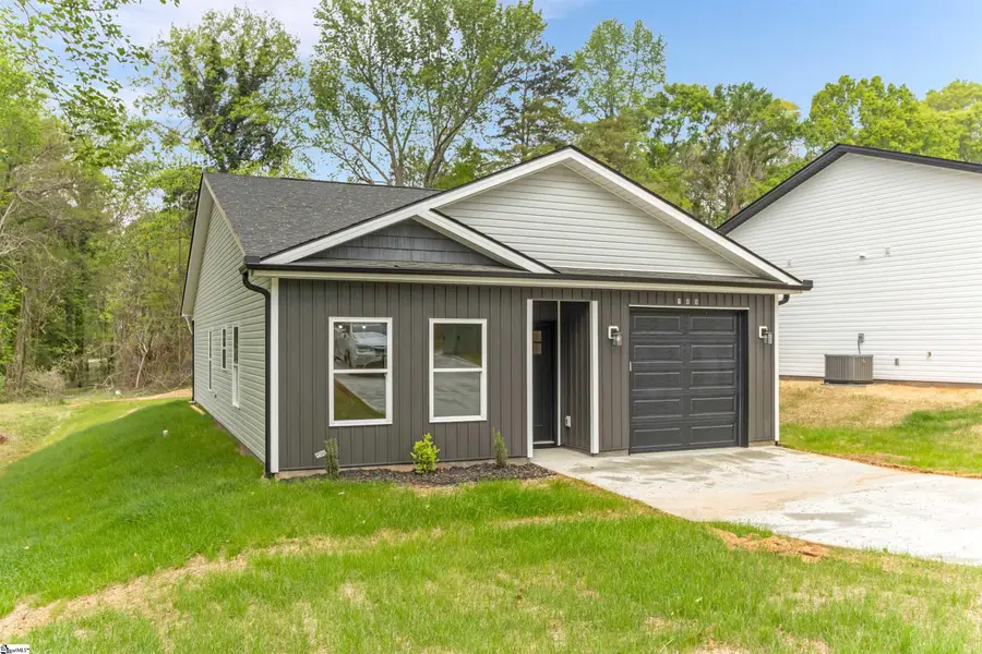 189 N Georgia Avenue, Chesnee, SC 29323 - #2