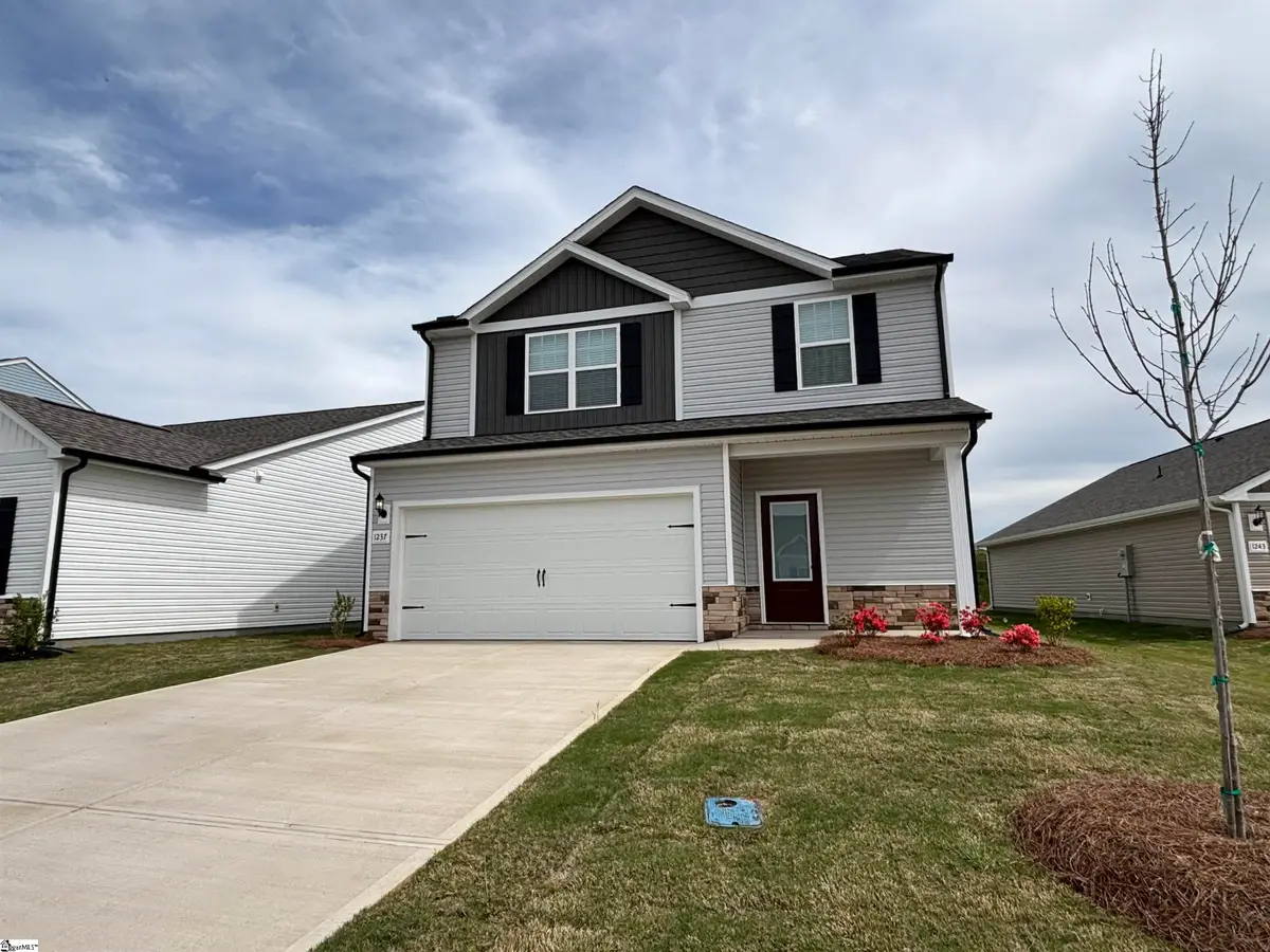 1237 Crested Iris Street, Moore, SC 29369 - #1