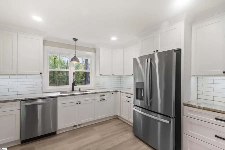 9 Howell Rd Road, Greenville, SC 29615 - #2