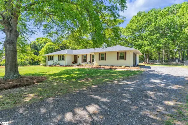 745 Canterbury Trail, Fountain Inn, SC 29644