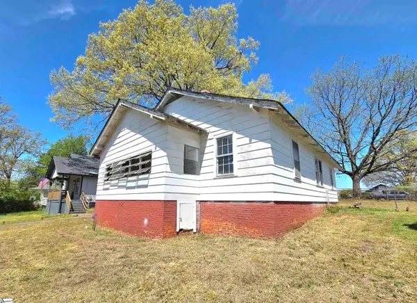 28 Circle Street, Travelers Rest, SC 29690