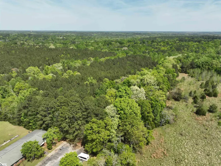 211 Center Street, Abbeville, SC 29620 - #2