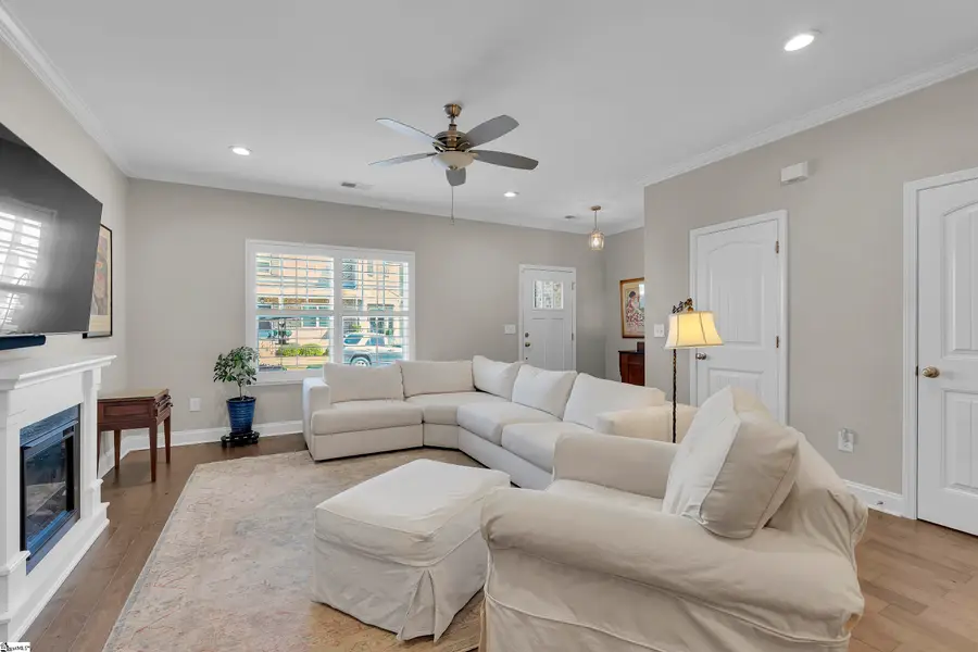 10 Peckham Street, Greenville, SC 29607 - #2