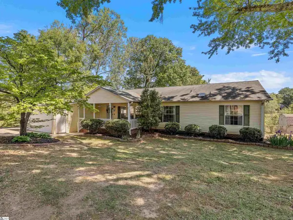 107 Lakeview Drive, Inman, SC 29349-7362
