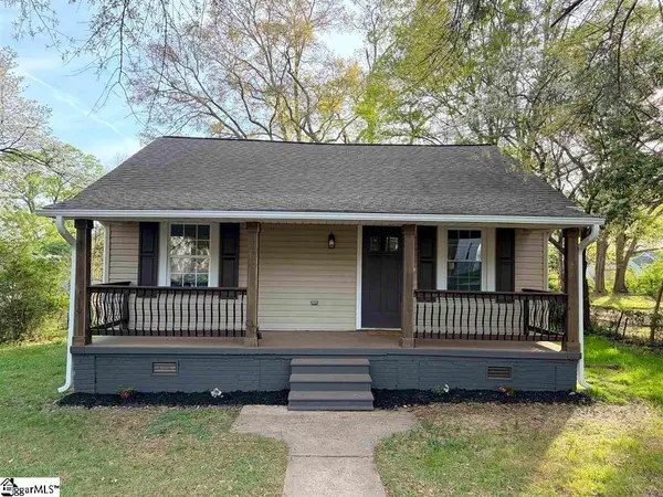 9 Brooks Avenue, Greenville, SC 29617