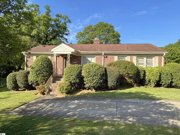 126 W Circle Avenue, Greenville, SC 29607-1517
