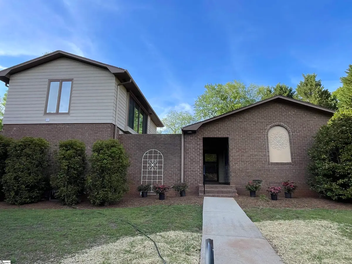 17 Runnymede Road, Greenville, SC 29615 - #1