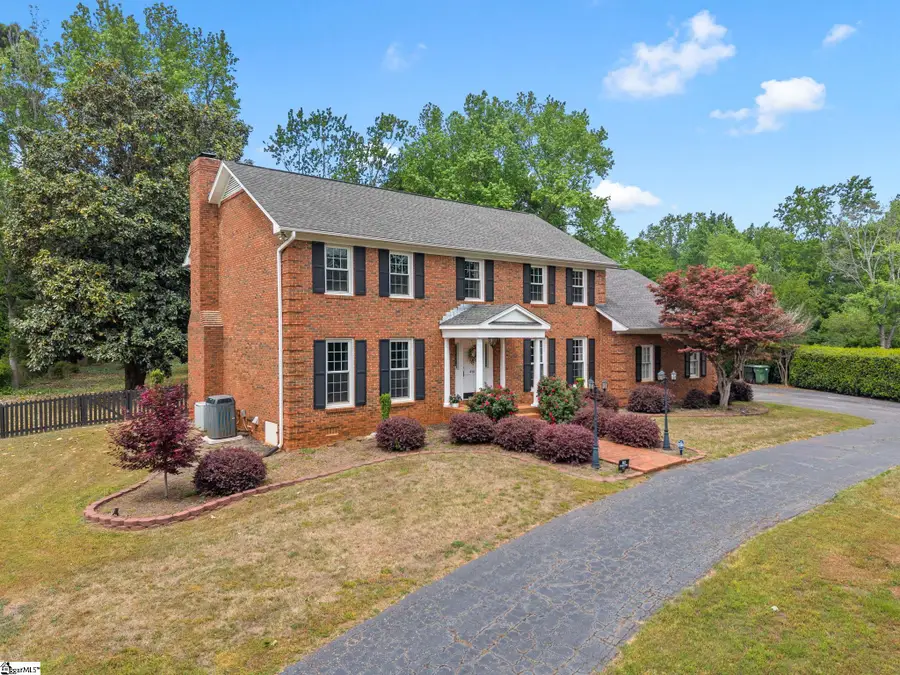 410 Thornhill Drive, Spartanburg, SC 29301 - #3