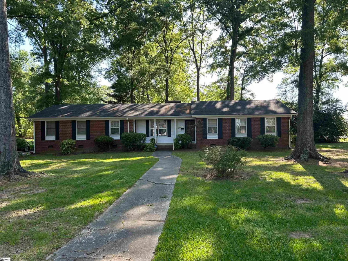 507 Chestnut Street, Clinton, SC 29325 - #1