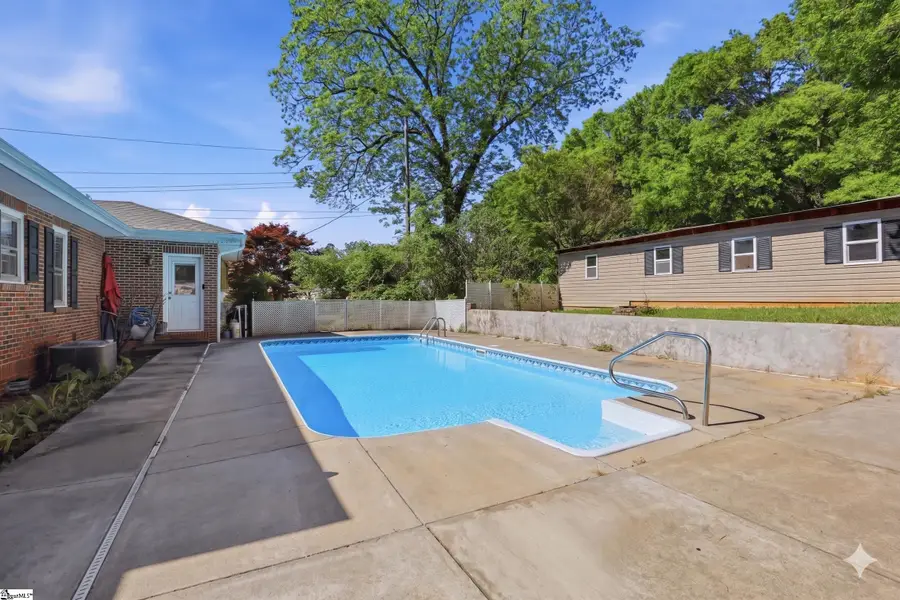 520 S Spring Street, Walhalla, SC 29691 - #3
