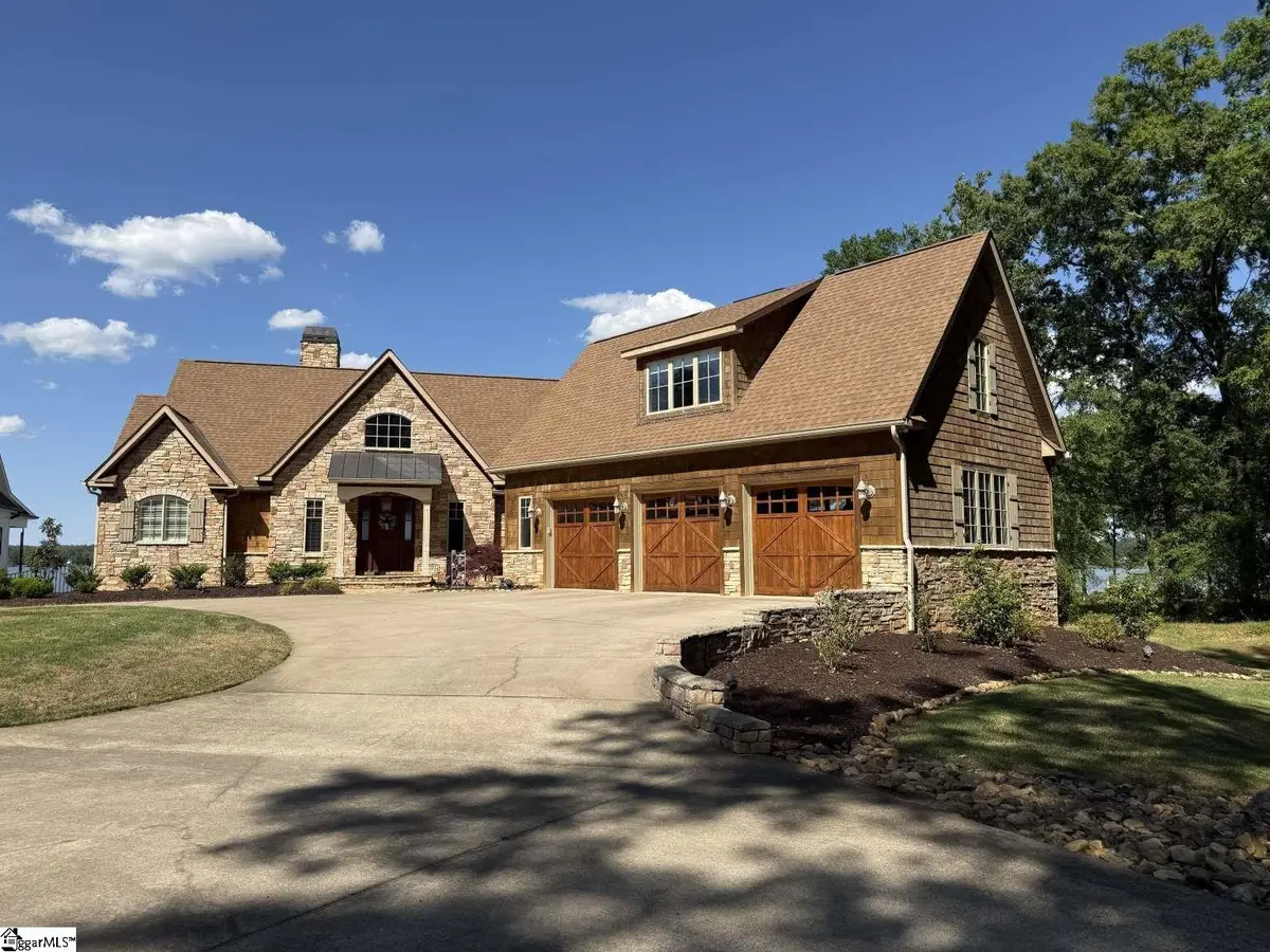 406 Commonwealth Drive, Ninety Six, SC 29666-8302 - #1