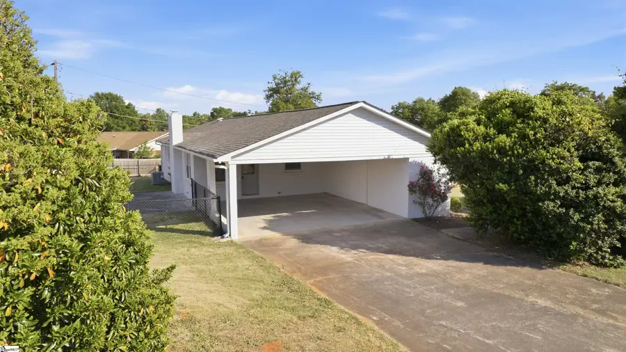 117 Hendrix Drive, Boiling Springs, SC 29316 - #3