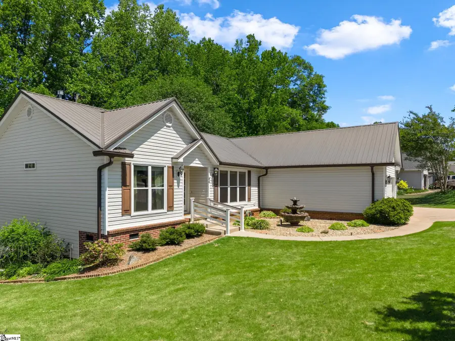 46 Lee Street, Lyman, SC 29365 - #3