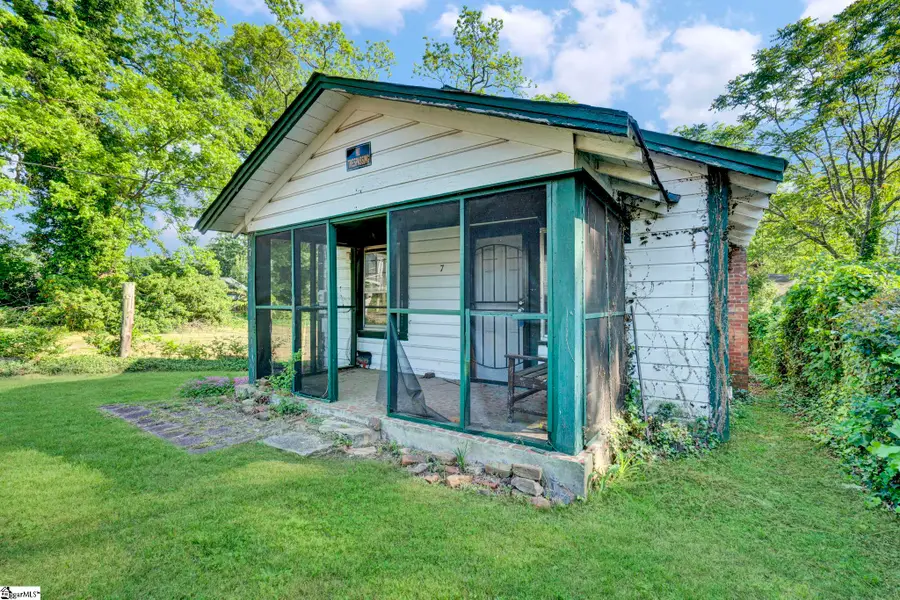 7 Dobbs Street, Greenville, SC 29605 - #2