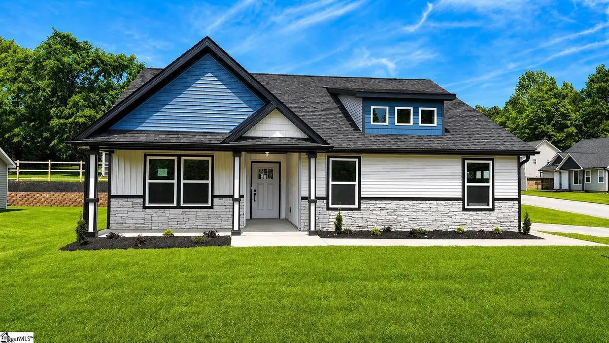 362 W Church Avenue, Cowpens, SC 29330 - #1