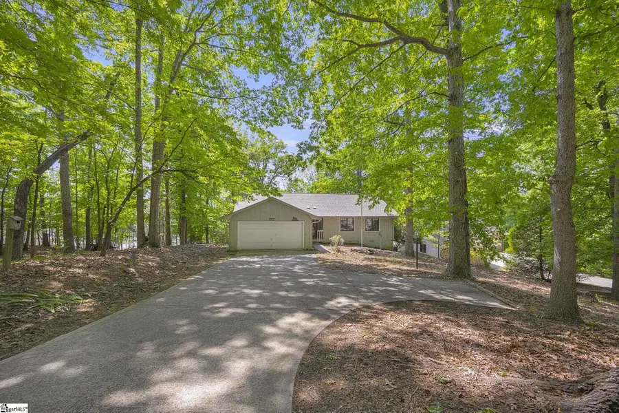 1312 S Arrowhead Drive, Westminster, SC 29693 - #2