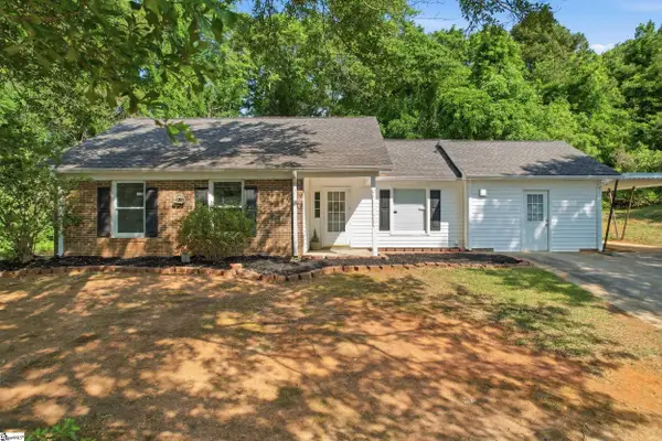 38 Shore Drive, Greenville, SC 29611