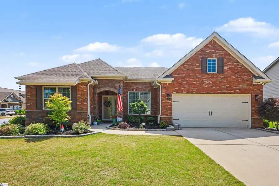 401 Woodland Oaks Court, Simpsonville, SC 29681 - #2
