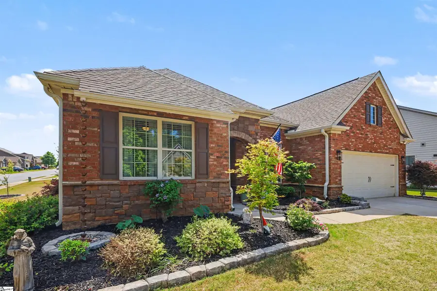 401 Woodland Oaks Court, Simpsonville, SC 29681 - #3