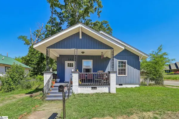 200 Jefferson Street, Clinton, SC 29325