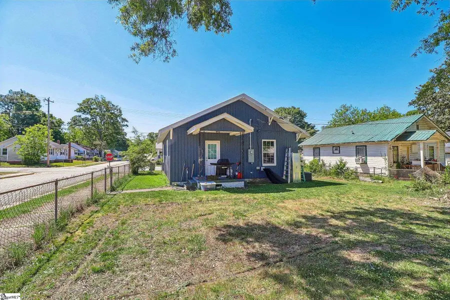 200 Jefferson Street, Clinton, SC 29325 - #2