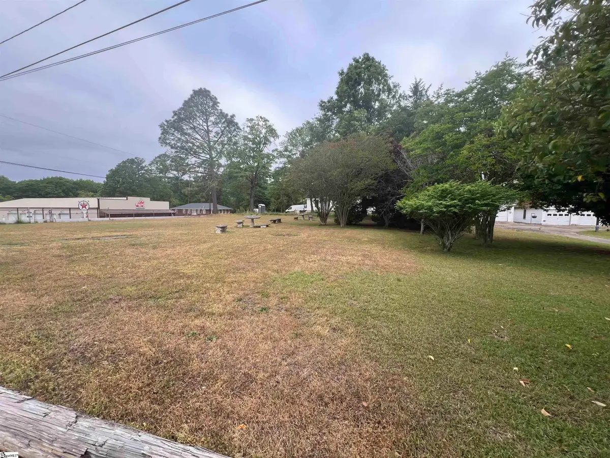 202 N Hamilton Street, Williamston, SC 29697 - #1