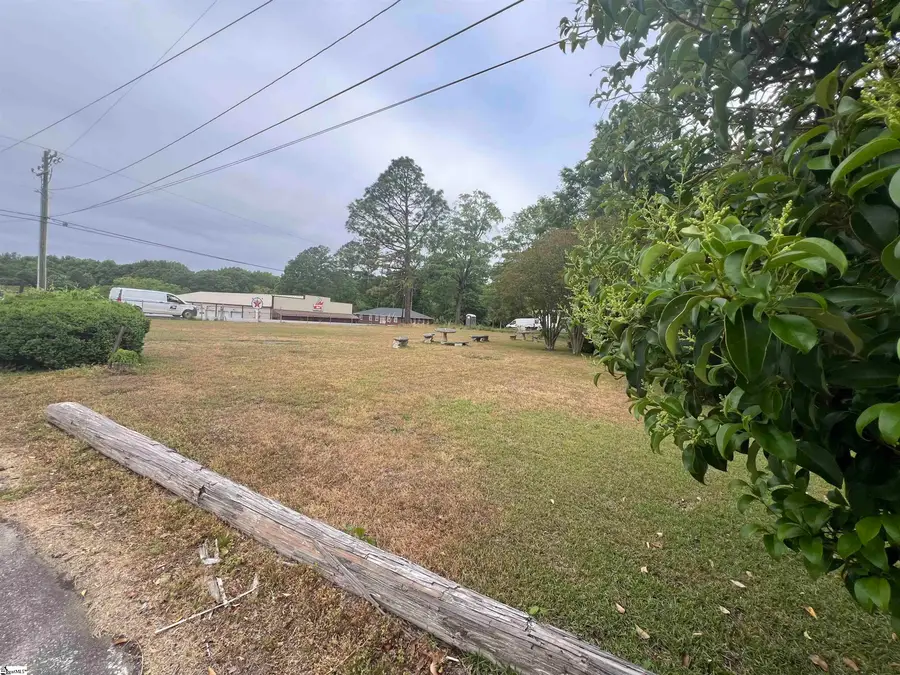 202 N Hamilton Street, Williamston, SC 29697 - #3