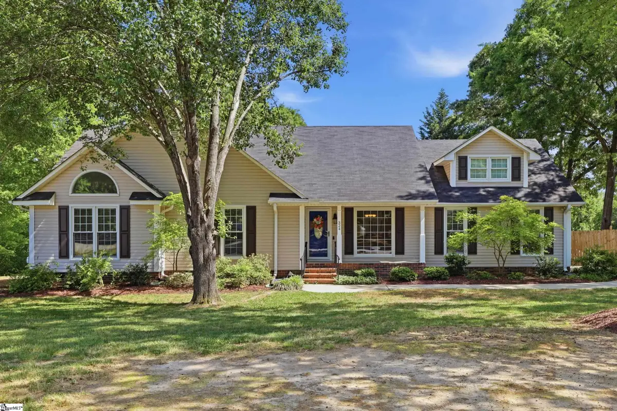 324 Golden Carriage Run, Boiling Springs, SC 29349 - #1