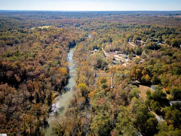 122 Round Table Court, Piedmont, SC 29673
