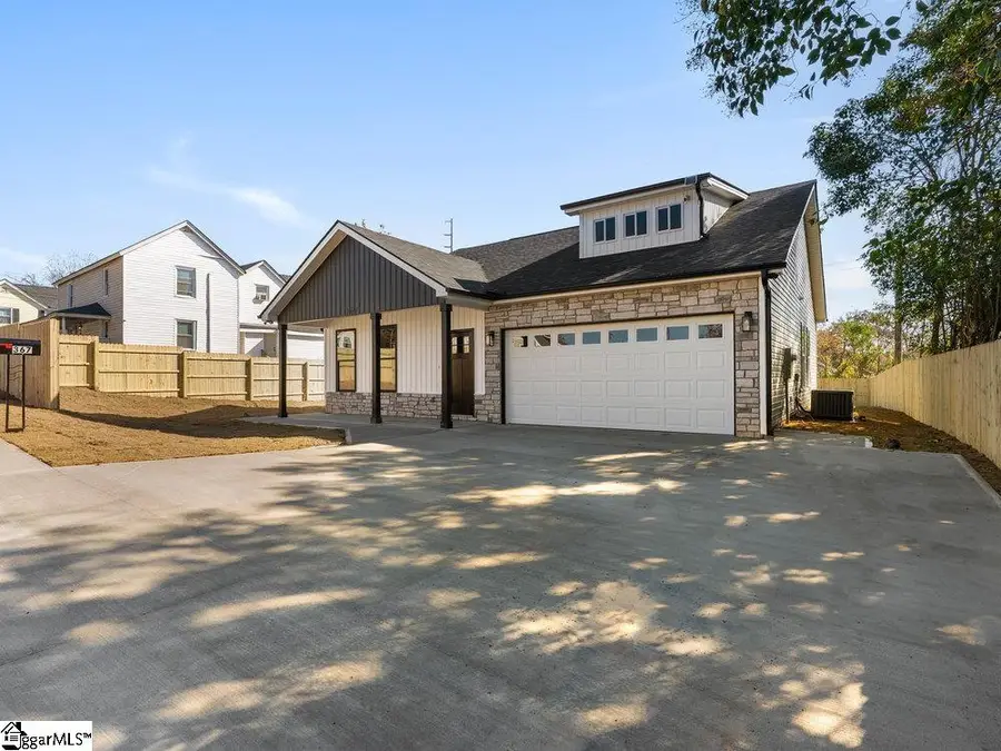 367 College Street, Spartanburg, SC 29303 - #2