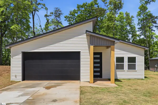 1077 Country Club Road, Pickens, SC 29671