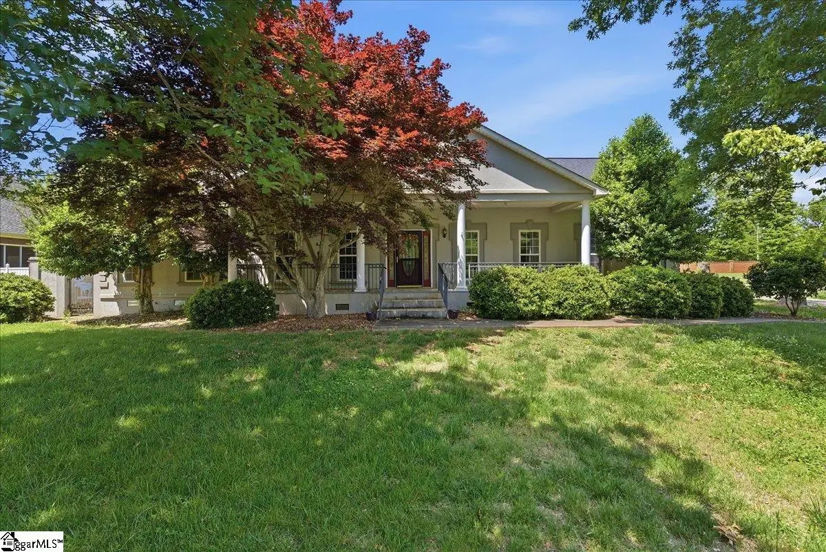 212 Watersedge Drive, Boiling Springs, SC 29316 - #1