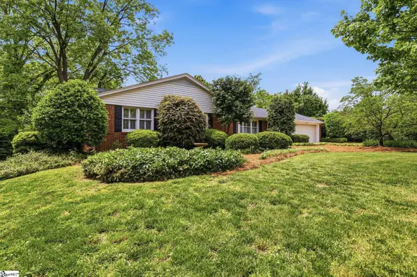 2 Yancey Drive, Greenville, SC 29615