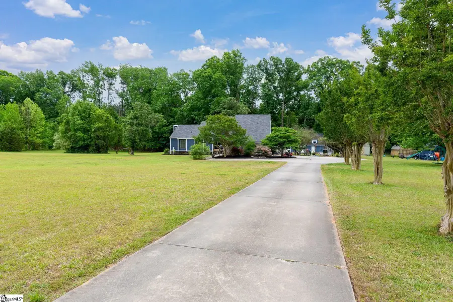 144 Spring Road, Laurens, SC 29360 - #3