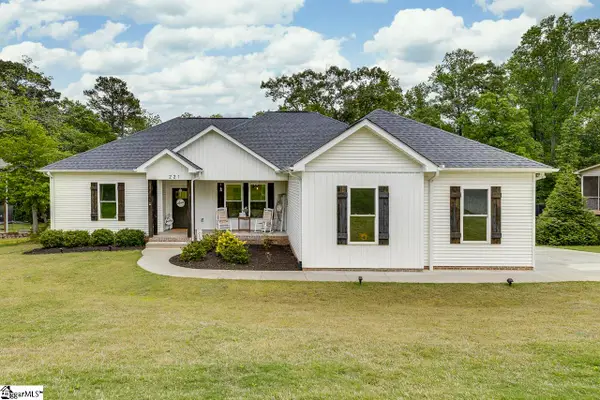 221 Glen Laurel Drive, Easley, SC 29642