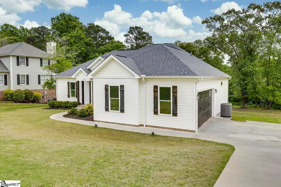 221 Glen Laurel Drive, Easley, SC 29642 - #3
