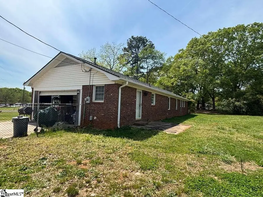 927 Cardinal Drive, Easley, SC 29642 - #3