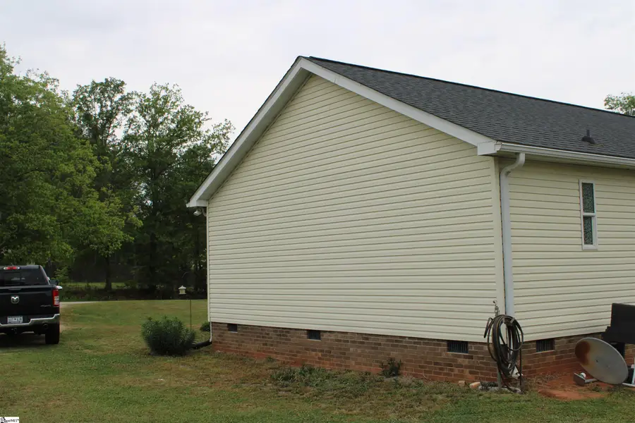 830 River Road, Cowpens, SC 29330 - #2